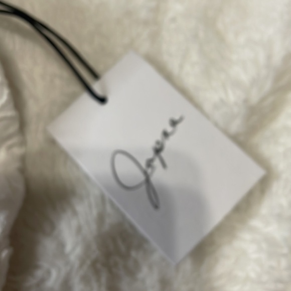 NWT Japna White Top‎ With Adjustable Straps - Picture 5 of 7